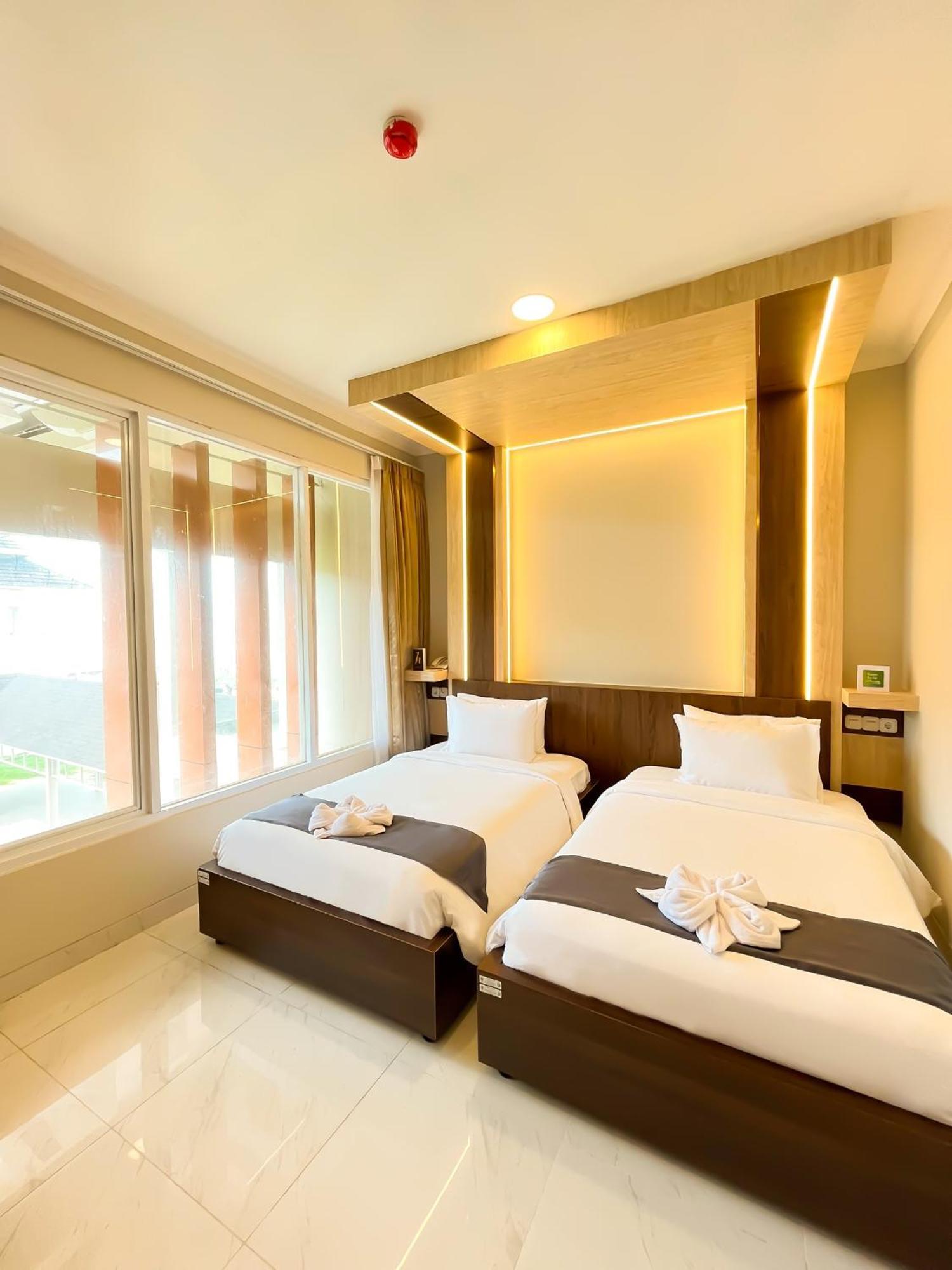 Horison Resort Antawirya Jepara Extérieur photo
